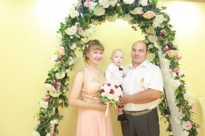 18 августа 2015 года во Дворце торжеств отметили свой фарфоровый юбилей семья Конышевых