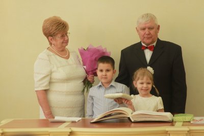 4 марта отпраздновали свой золотой юбилей супруги Немановы Виктор Николаевич и Валентина Николаевна