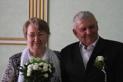 20 мая  2017 года во Дворце торжеств отметили свой золотой юбилей супруги Самардак