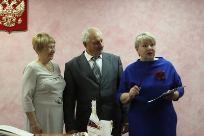 9 июня 2017 года отметили золотой юбилей супруги Фролушины