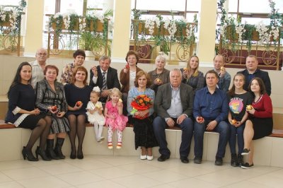 30 мая 2018 годаво Дворце торжеств отпраздновали золотой юбилей супруги Малышкины