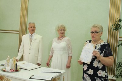 21 августа во Дворце торжеств отметили золотой юбилей супруги Костровы