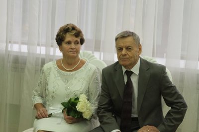 29 сентября 2018 года во Дворце торжеств отметили золотой юбилей супруги Толстенко