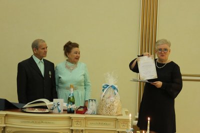 16 ноября 2018 года во Дворце торжеств отметили золотой юбилей супруги Ишгарины