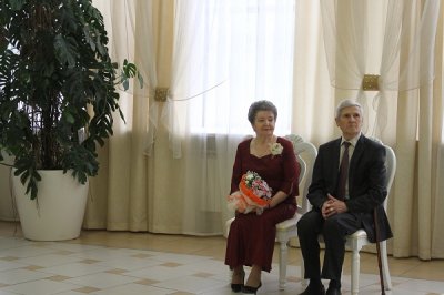 18 мая во Дворце торжеств отметили золотой юбилей супруги Веселовы Владимир Анатольевич и Любовь Михайловна  