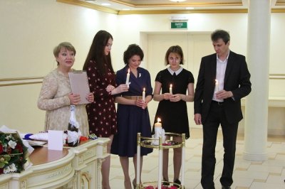 18 мая во Дворце торжеств отметили золотой юбилей супруги Веселовы Владимир Анатольевич и Любовь Михайловна  