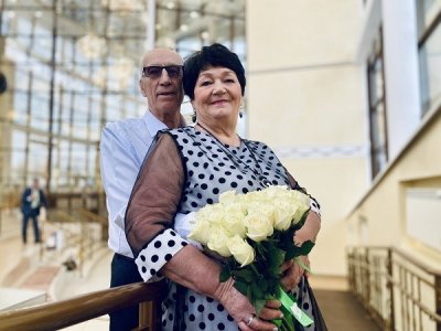 Изумрудный юбилей свадьбы отметили  супруги Новиковы