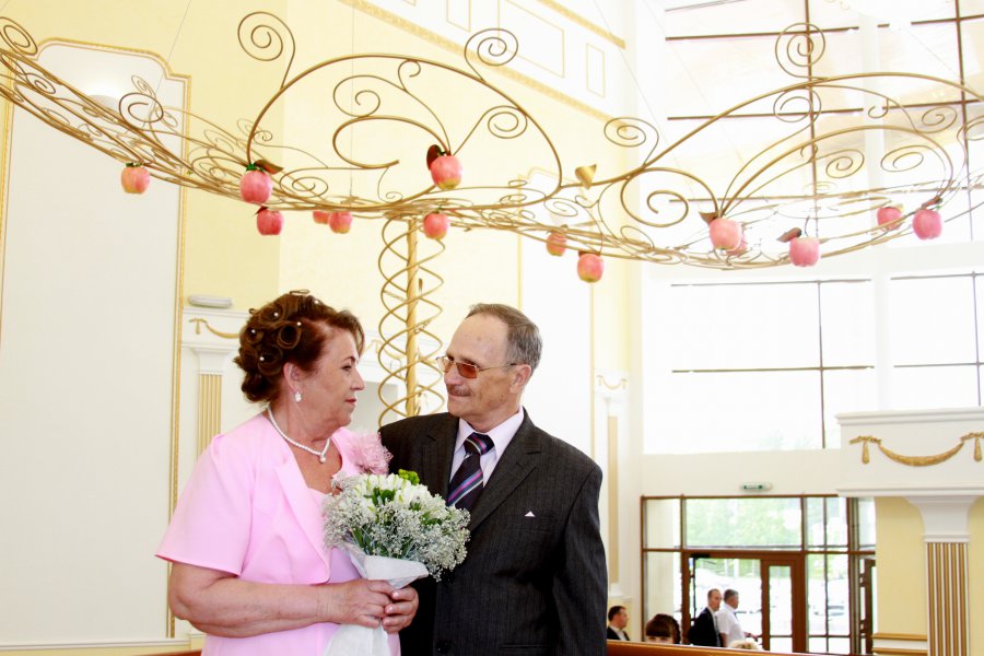 20 июня 2013 года отпраздновали свой юбилей супруги Перченко Юрий Трофимович и Нина Прокоповна