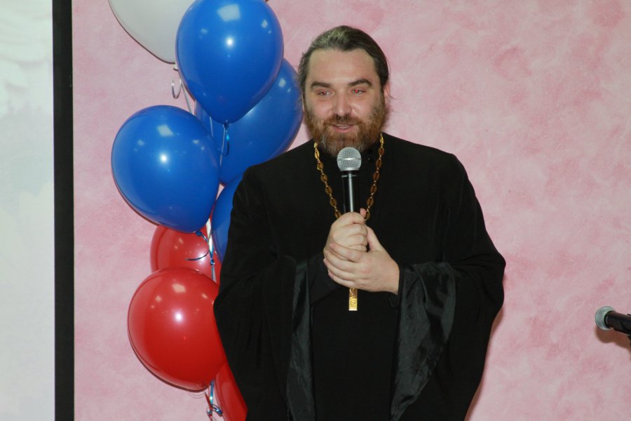 Ты-мать. Ты-жизнь. Ты-символ красоты.