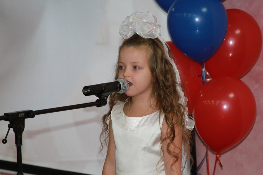 Ты-мать. Ты-жизнь. Ты-символ красоты.