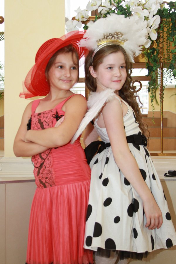 Ты-мать. Ты-жизнь. Ты-символ красоты.