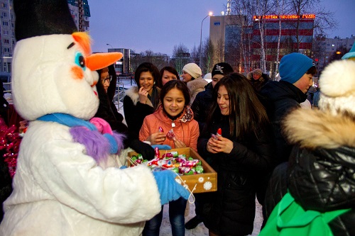 В Сургуте появилась скамья примирения!