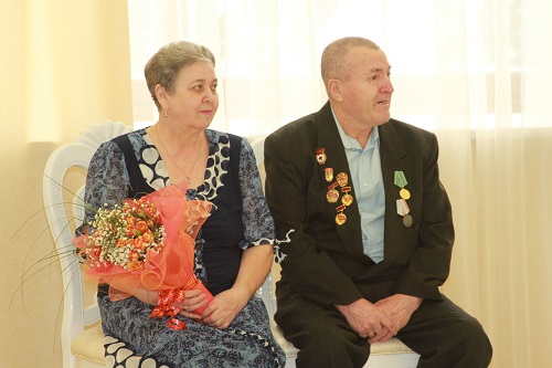 20 февраля во Дворце торжеств праздновали свой золотой юбилей,супруги Ахметзяновы Рахимзян Мухамедзянович и Римма Амировна!