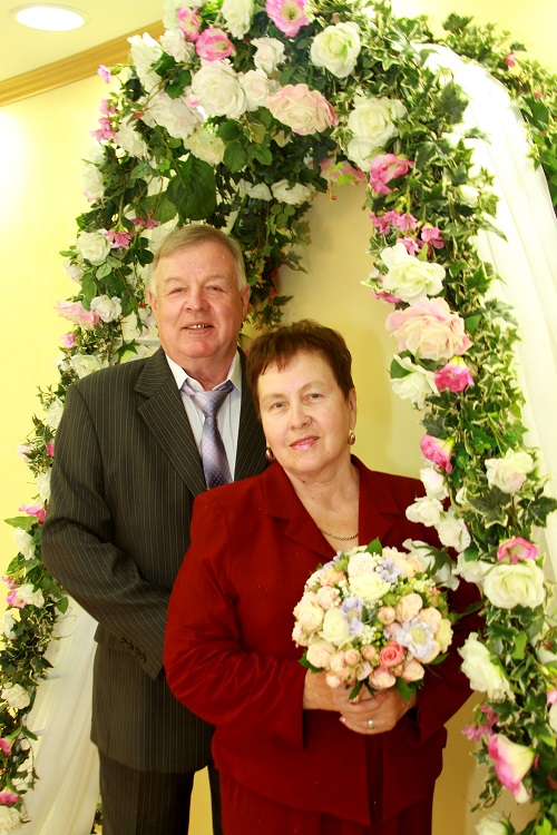 1 июля во Дворце торжеств праздновали свой золотой юбилей, супруги Лыхины Николай Дмитриевич и Любовь Константиновна! 1 июля во Дворце торжеств праздновали свой золотой юбилей, супруги Лыхины Николай Дмитриевич и Любовь Константиновна!