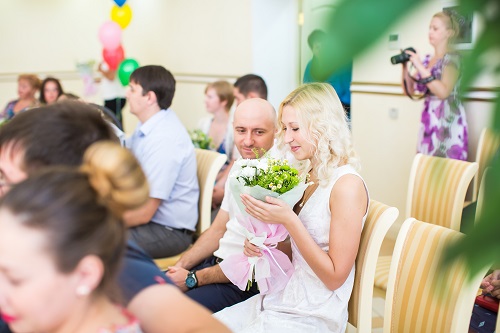 В Рамках всероссийского торжества, посвященного памяти святых Петра и Февроньи,во Дворце торжеств состоялась встреча нескольких поколений сургутян!