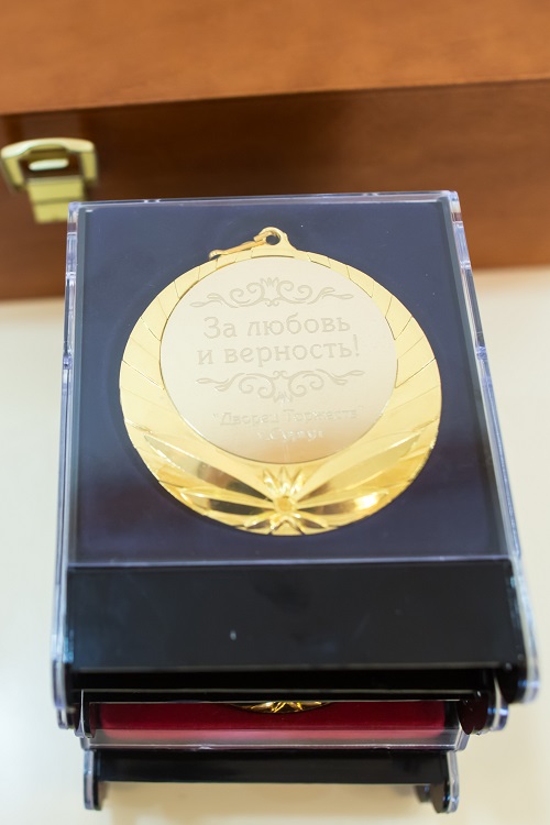 В Рамках всероссийского торжества, посвященного памяти святых Петра и Февроньи,во Дворце торжеств состоялась встреча нескольких поколений сургутян!