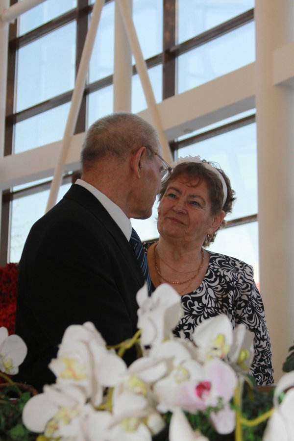 17 октября 2014 года во Дворце торжеств, отпраздновали свой золотой юбилей ,супруги Юмины Анатолий Иванович и Раиса Петровна!