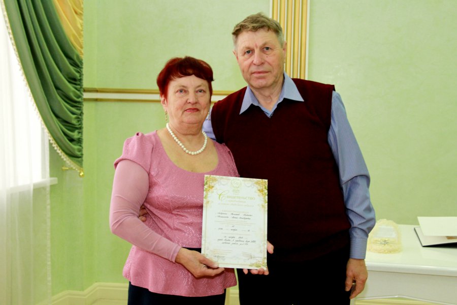 12 ноября во Дворце торжеств праздновали свой золотой юбилей, супруги  Петренко Николай Павлович и Анна Викторовна!