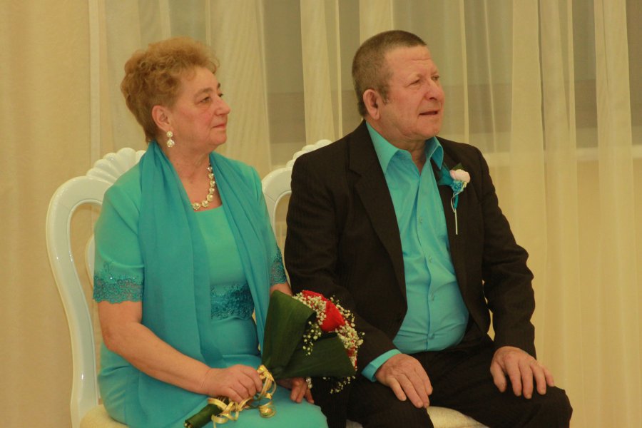 29 ноября во Дворце торжеств праздновали свой золотой юбилей супруги Витюк,Григорий Парфирович и Галина Николаевна