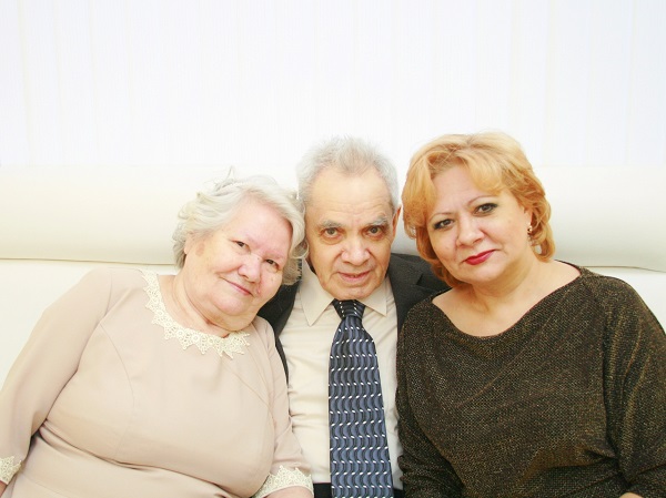 25 декабря во Дворце торжеств праздновали свой золотой юбилей супруги Костаревы, Валентин Васильевич и Надежда Павловна