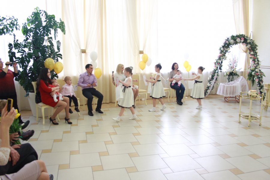 19 марта  в большом зале Дворца торжеств прошел праздник- День Аиста!