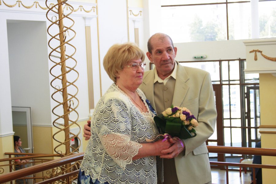 23 апреля 2015 года отпраздновали свой золотой юбилей во Дворце торжеств супруги Петренко, Виктор Ильич и Людмила Федоровна