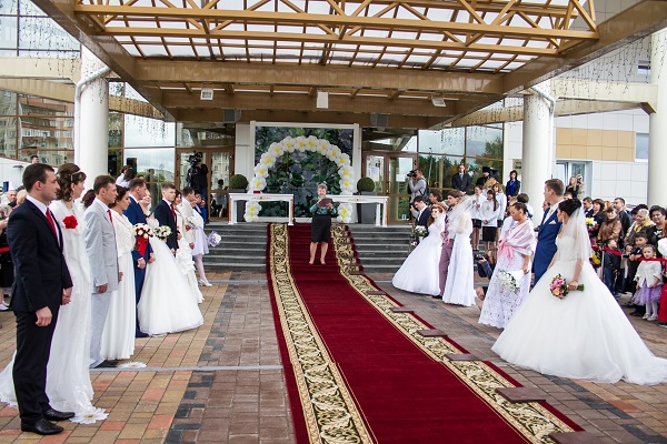 Массовая регистрация браков