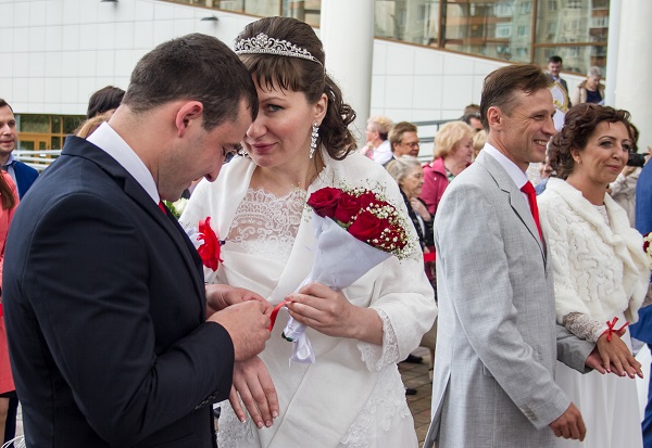 Массовая регистрация браков