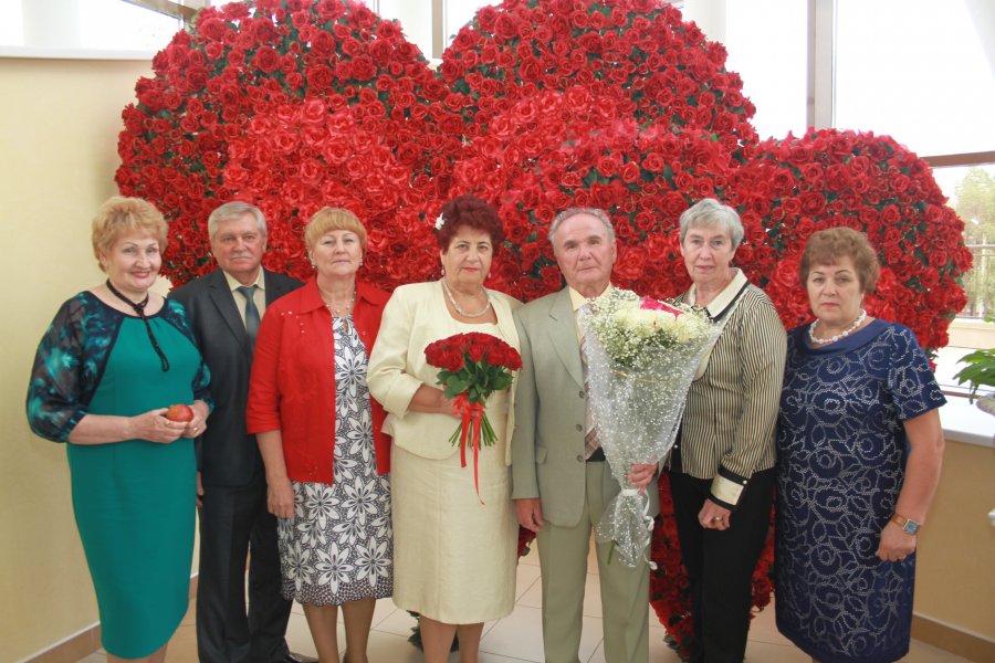 11 июля 2015  во Дворце торжеств отметили золотой юбилей супруги Кобылянские, Николай Петрович и Тамила Наумовна