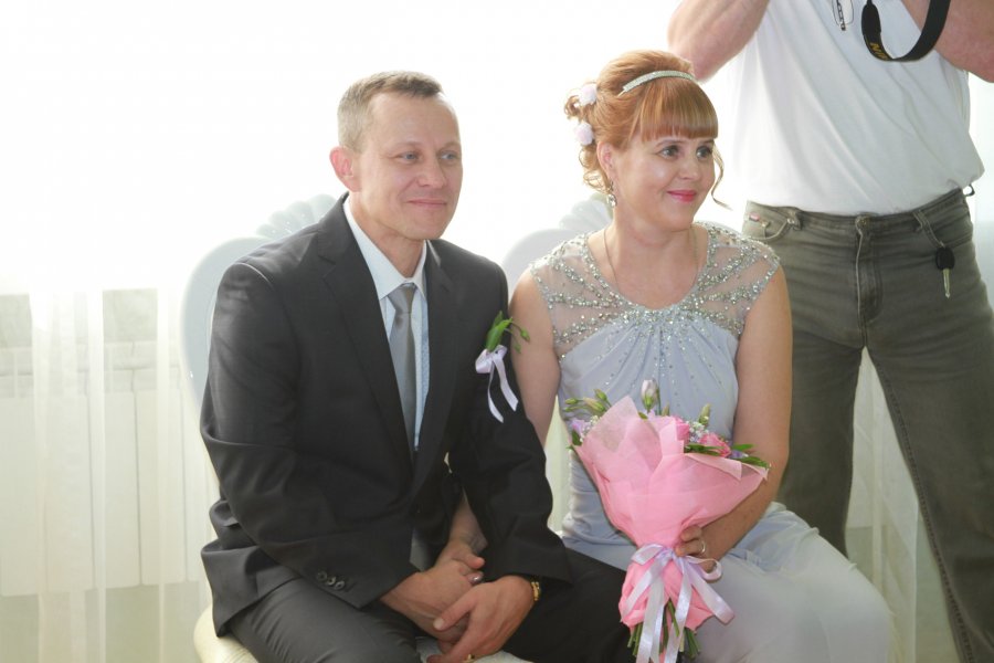 10 июля 2015 года во Дворце торжеств отпраздновали свой серебряный юбилей супруги Бобенко, Александр Борисович и Жанна Анатольевна
