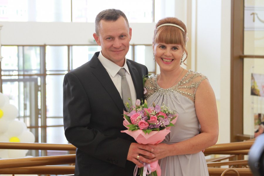 10 июля 2015 года во Дворце торжеств отпраздновали свой серебряный юбилей супруги Бобенко, Александр Борисович и Жанна Анатольевна