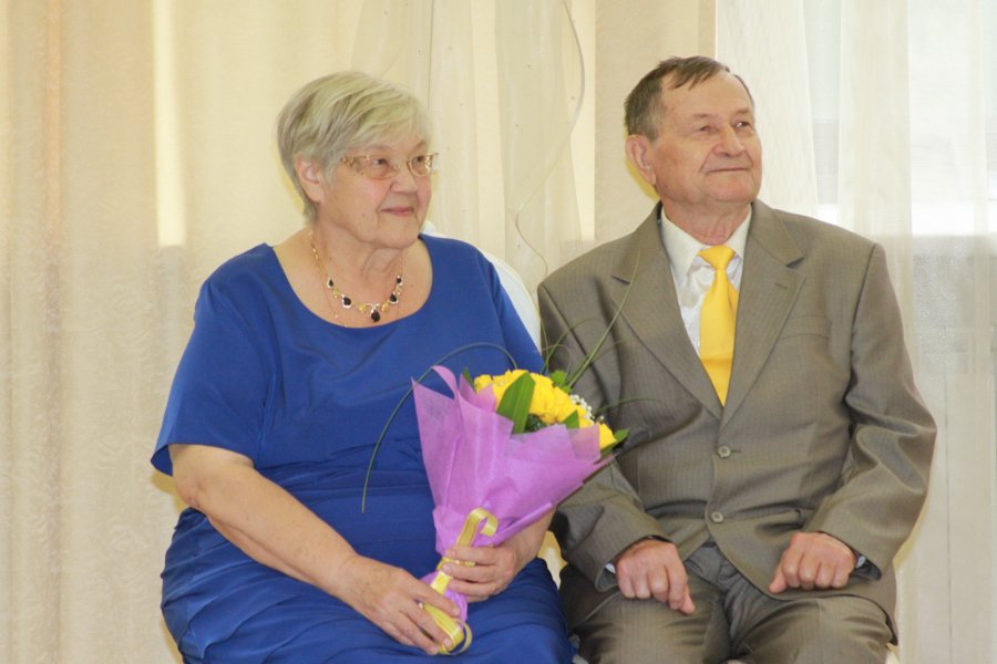 19 августа 2015 года во Дворце торжеств отметили свой золотой юбилей супруги  Киселевы, Виктор Тимофеевич и  Людмила Павловна.