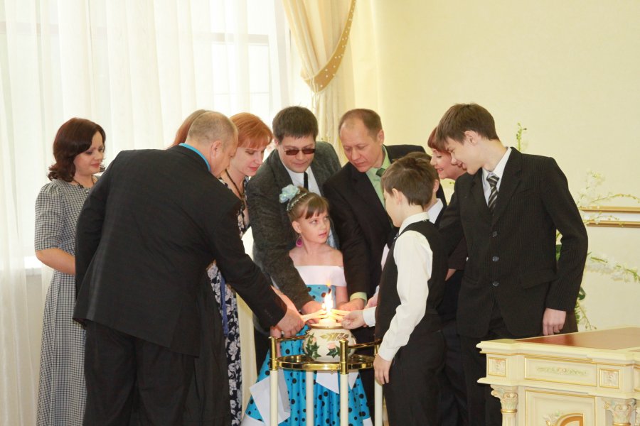 19 августа 2015 года во Дворце торжеств отметили свой золотой юбилей супруги  Киселевы, Виктор Тимофеевич и  Людмила Павловна.