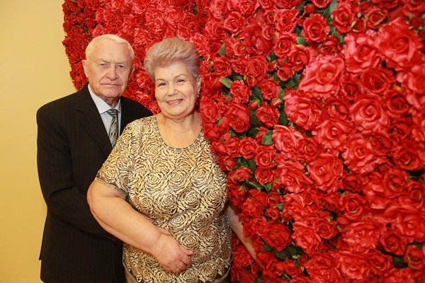 25 декабря  2015 года во Дворце торжеств отпраздновали свой золотой юбилей супруги Доровских , Юрий Петрович и Светлана Зиновьевна.
