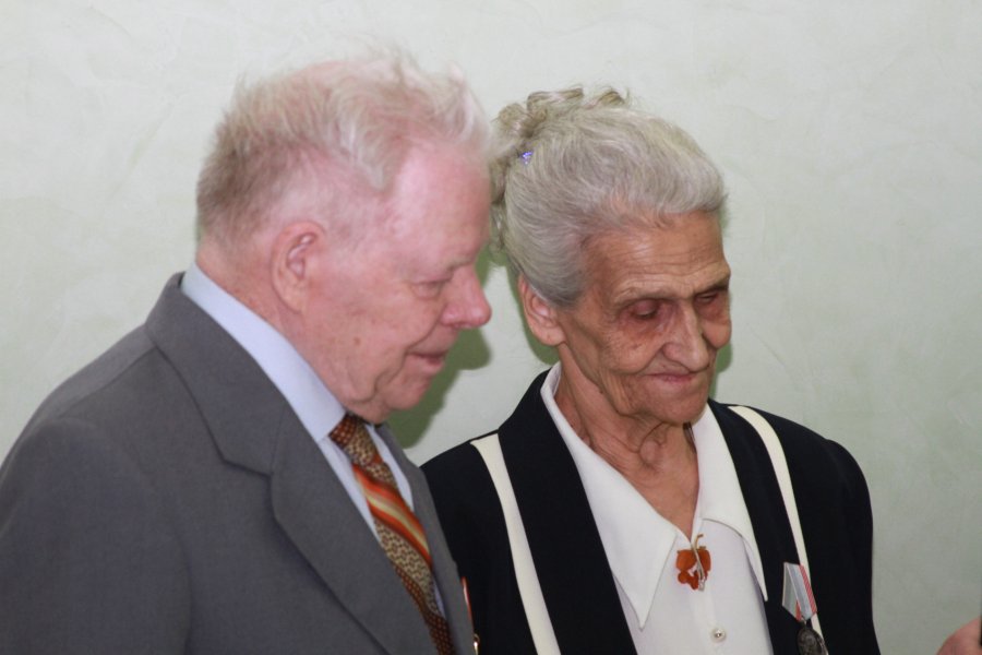 23 января 2016 года во Дворце торжеств отметили бриллиантовый юбилей супруги Матвеевы, Николай Петрович и Аннэта Степановна