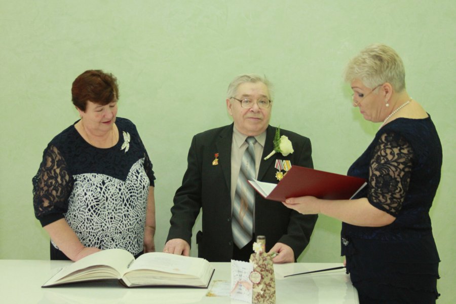 25 февраля отпраздновали свой золотой юбилей супруги Циреньщиковы Георгий Борисович и Александра Сергеевна