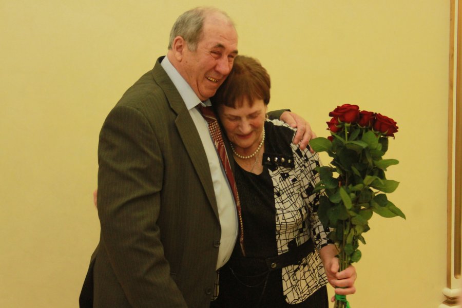 05 мая 2016 года во Дворце торжеств отпраздновали свой изумрудный юбилей супруги Павлович Петр Михайлович и Вера Ивановна