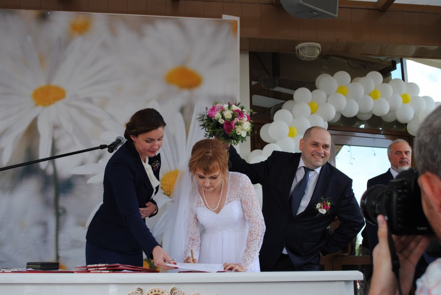 08.07. 2016 года во Дворце торжеств состоялась массовая регистрация браков