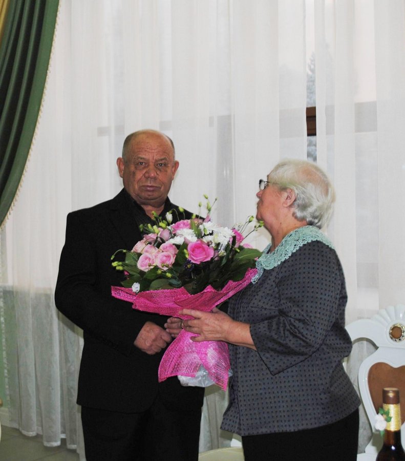 16 ноября 2016 года отметили свой золотой юбилей супруги Афанасьевы Виктор Афанасьевич и  Екатерина Николаевна