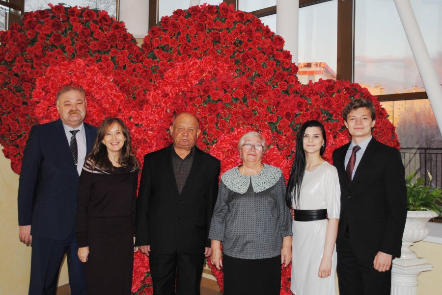 16 ноября 2016 года отметили свой золотой юбилей супруги Афанасьевы Виктор Афанасьевич и  Екатерина Николаевна