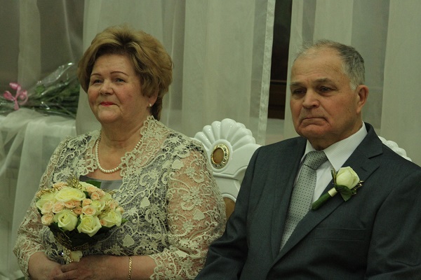 17 декабря 2016 года отметили золотой юбилей супруги Мироновы Владимир Григорьевич и Нина Николаевна