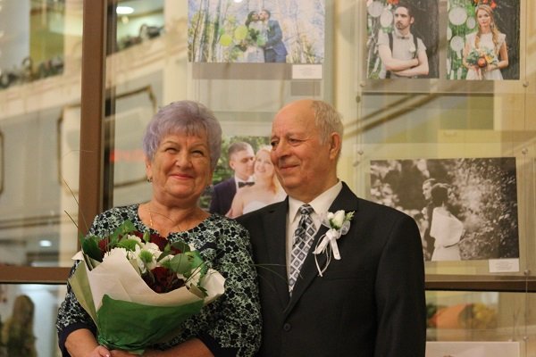 30 декабря 2016 года отпраздновали свой золотой юбилей супруги Кропивницкие Юрий Александрович и Екатерина Васильевна