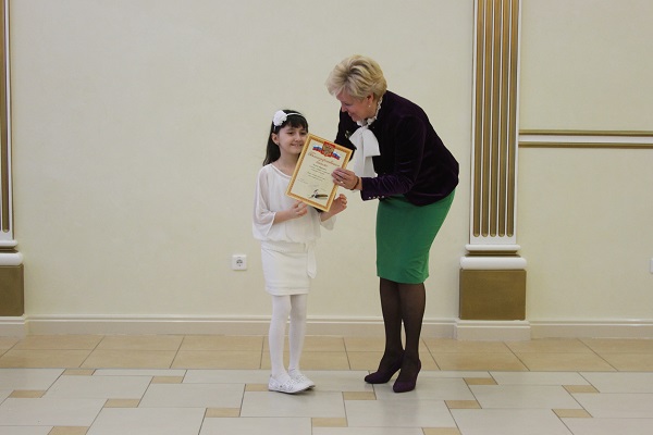 Подведены итоги городского конкурса поздравлений