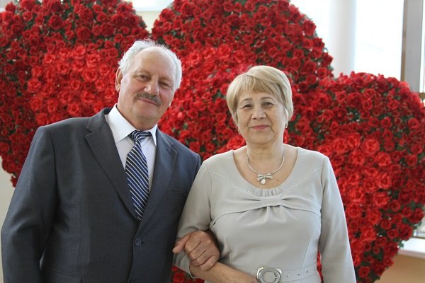 9 июня 2017 года отметили золотой юбилей супруги Фролушины