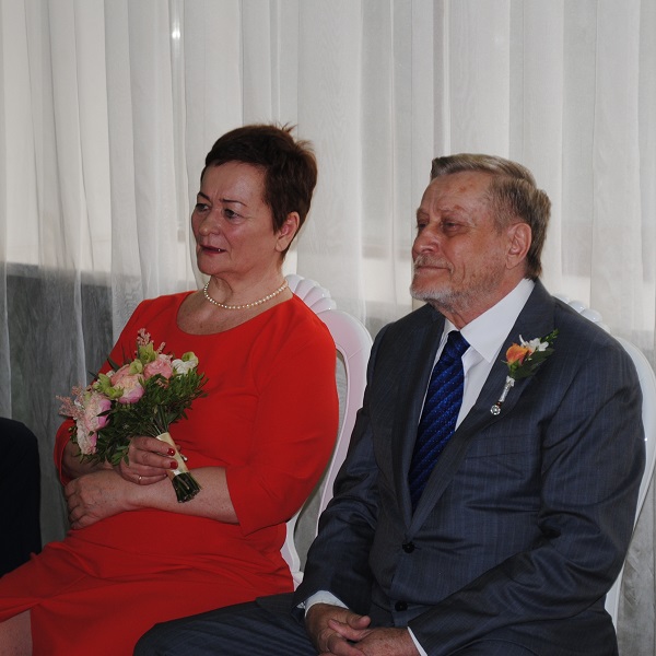 24 июня 2017 года во Дворце торжеств отметили золотой юбилей супруги Слеповы