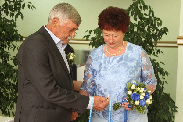 21 июля 2017 года  отметили сапфировый юбилей супруги Гневановы