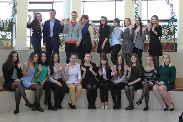 Цикл информационно-познавательных встреч для молодежи «Диалоги о семейных ценностях» Цикл информационно-познавательных встреч для молодежи «Диалоги о семейных ценностях»