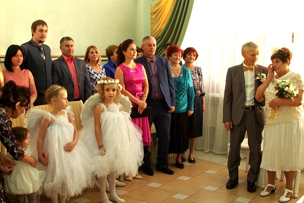 14 октября 2017 года отметили золотой юбилей супруги Скуратовы 14 октября 2017 года отметили золотой юбилей супруги Скуратовы