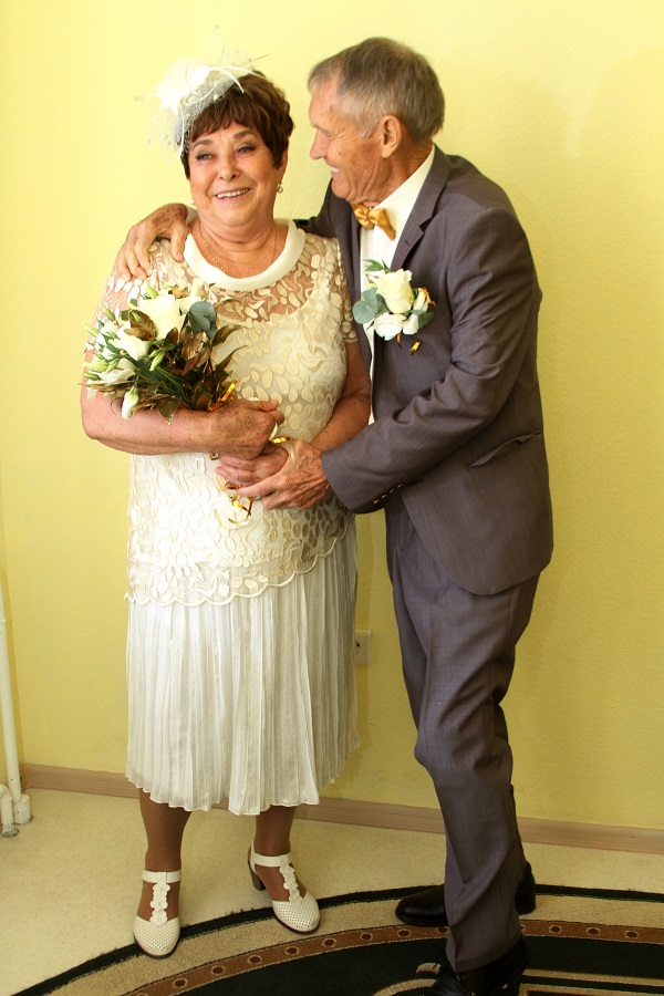 14 октября 2017 года отметили золотой юбилей супруги Скуратовы 14 октября 2017 года отметили золотой юбилей супруги Скуратовы