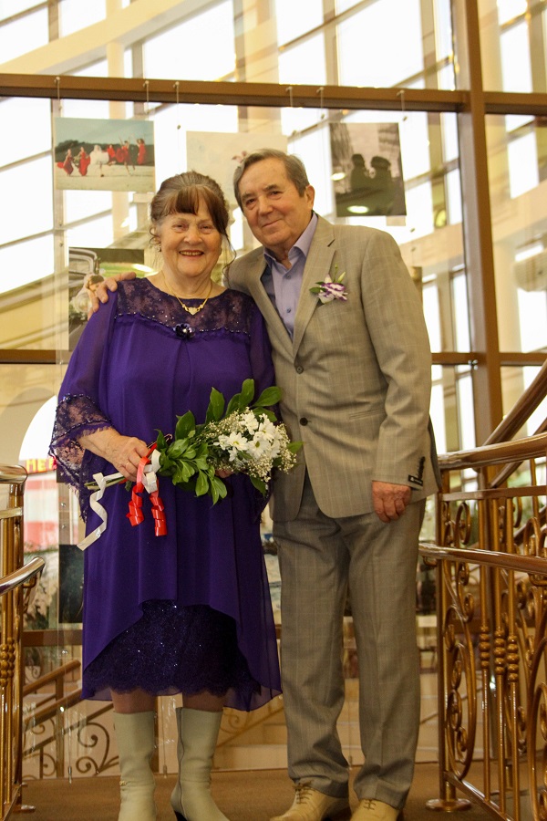 04 декабря 2018 года во Дворце торжеств отметили бриллиантовый юбилей супруги Гурины